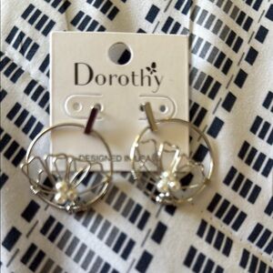 Dorothy Silver Floral Earrings